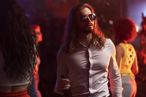 medium-shot-people-techno-party